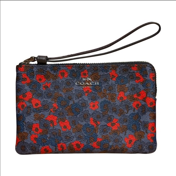 Coach Handbags - Coach Poppy Wristlet